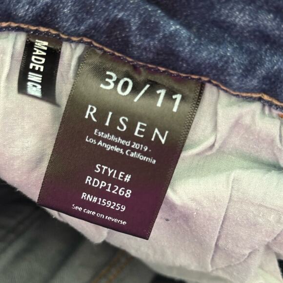 Risen Denim Straight Leg Distressed Chewed Accent Jeans | Medium Blue | 30/11 - Picture 7 of 9